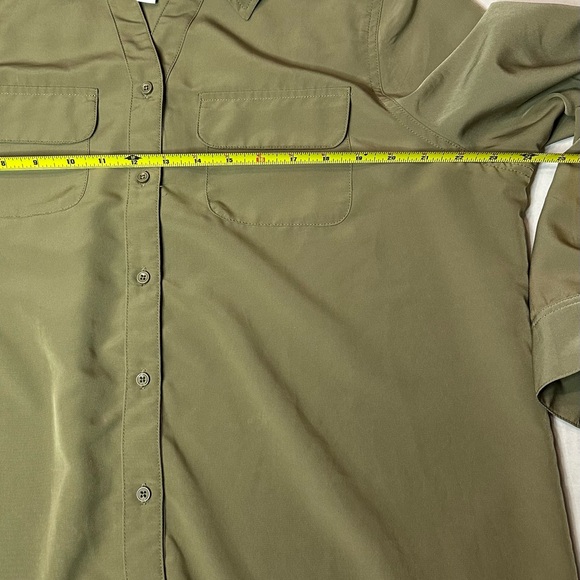 Denim and Company Sage Green Button Down Adjustable Sleeve Length Ladies Large - Picture 7 of 8